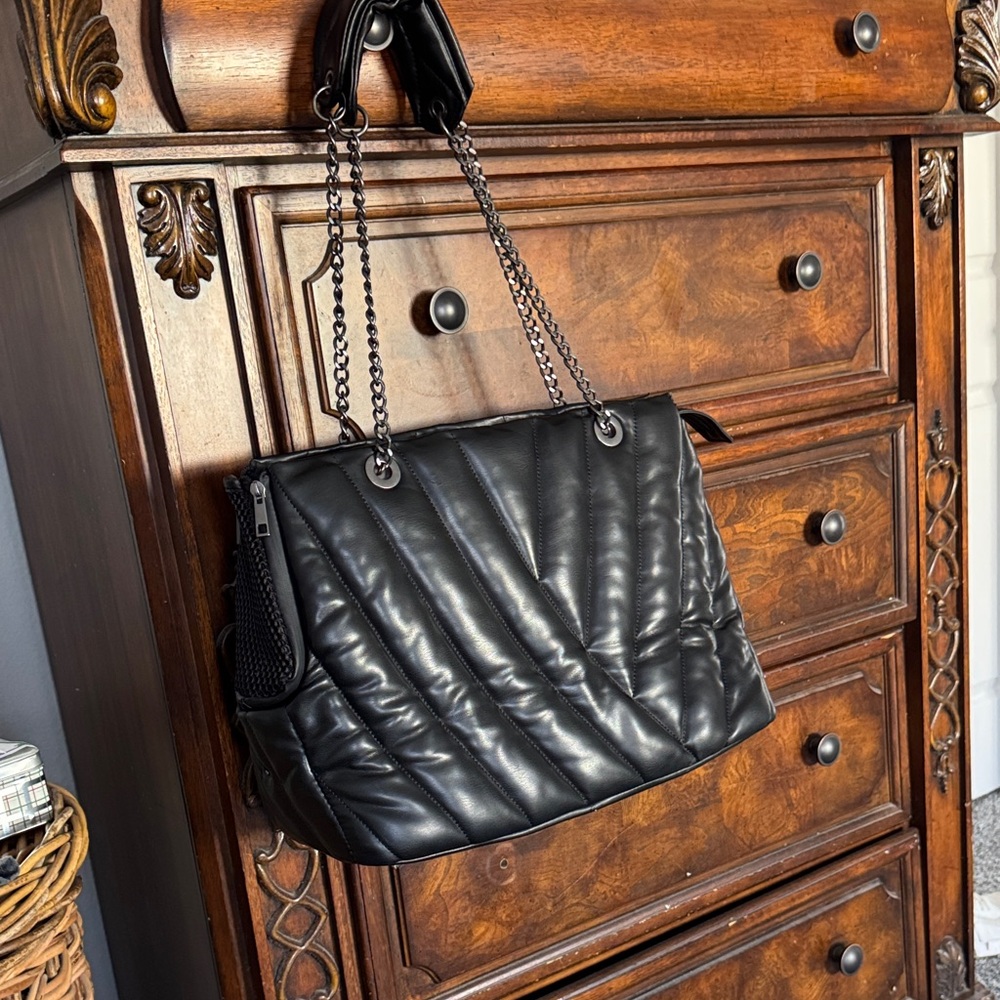 Elegant Black Zara Quilted Tote Bag